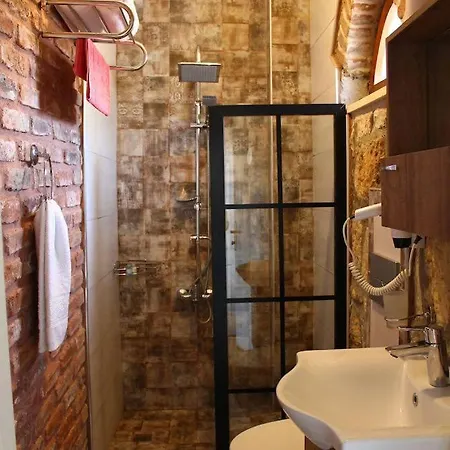 Szálloda Qekik Boutique Kazdaglari *
